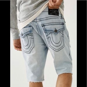 $139 NWT True Religion Geno Shorts Size 32